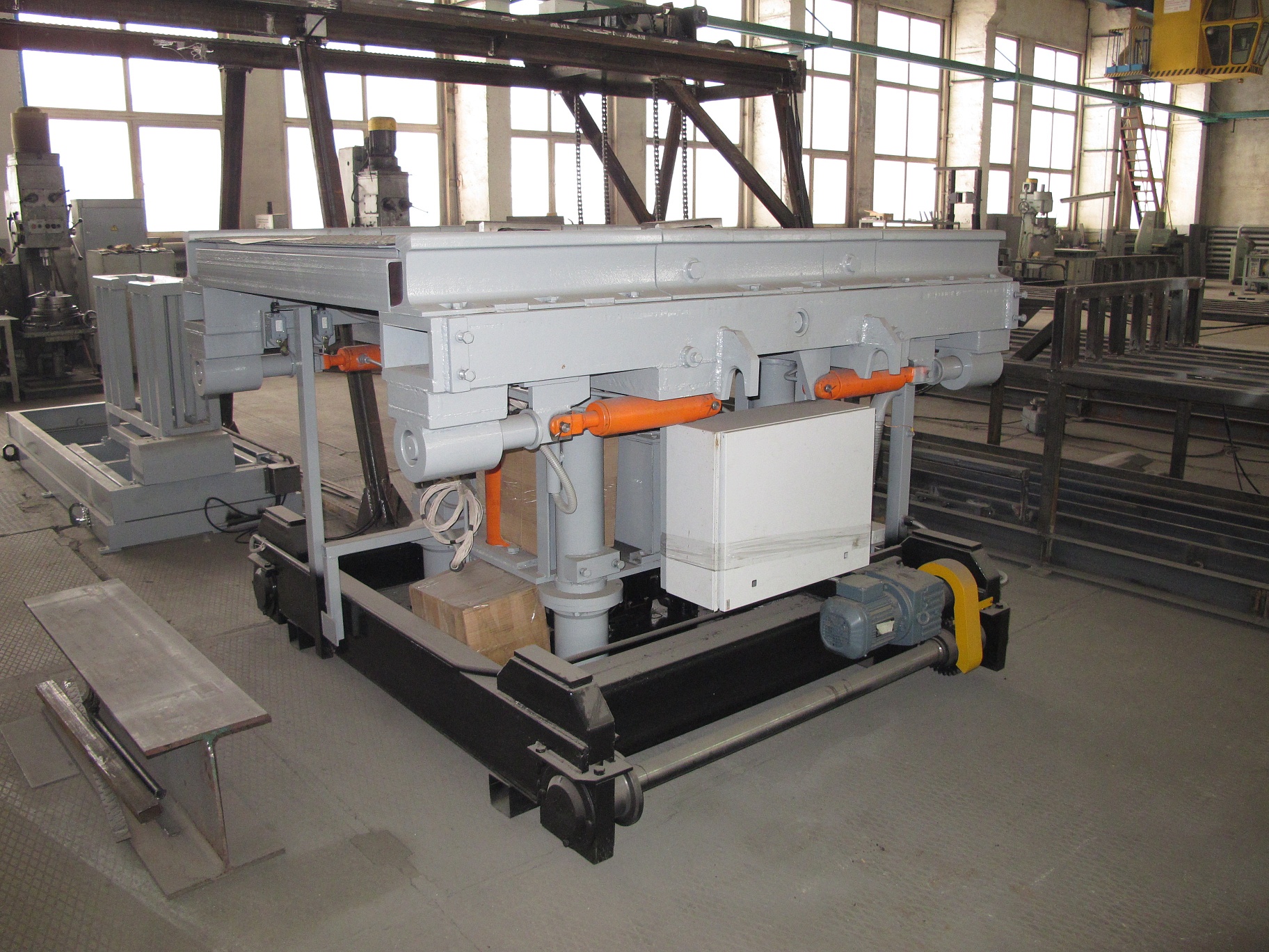 Скатоподъемник для замены колесно-моторного блока локомотива