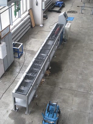 Стенд для испытания деталей электропоезда на растяжение 