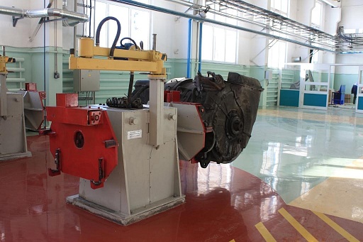 Механизированное рабочее место для разборки и сборки тягового электродвигателя - Кантователь ТЭД