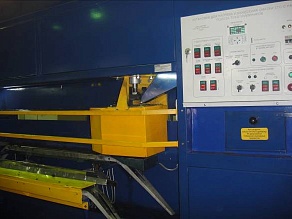 Установка для нагрева и нанесения смазки СГС-О на полоза токоприёмников