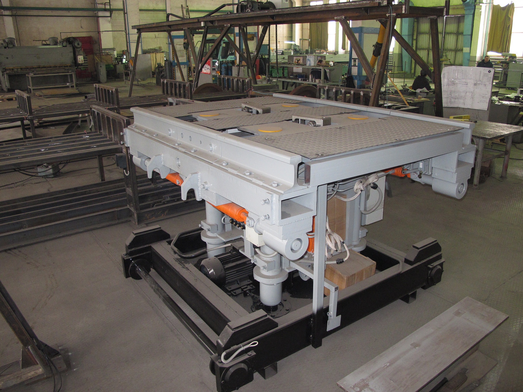 Скатоподъемник для замены колесно-моторного блока локомотива